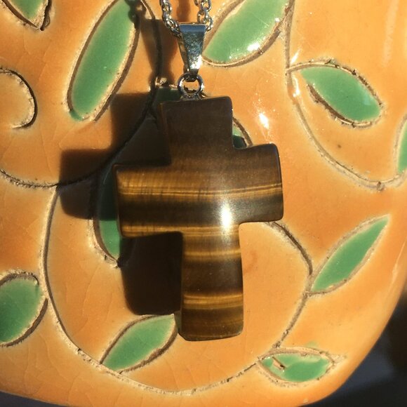 Natural Tiger's Eye Cross Pendant - Picture 8 of 11